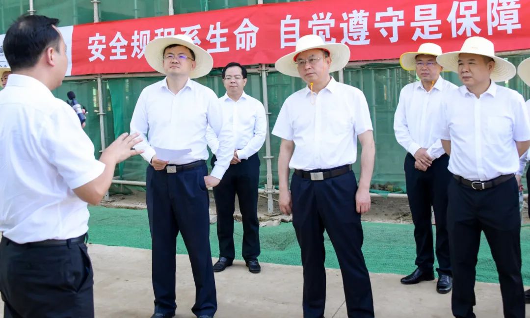 孙兵在华容区调研重点项目时强调 全力以赴稳增长促转型惠民生 以高质量项目支撑高质量发展
